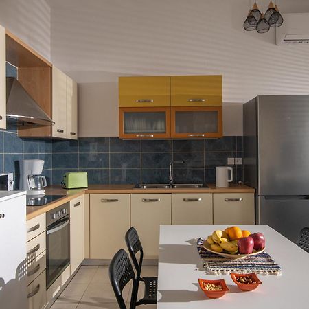 Beachfront Green Apt-Ligaria Beach 외부 사진